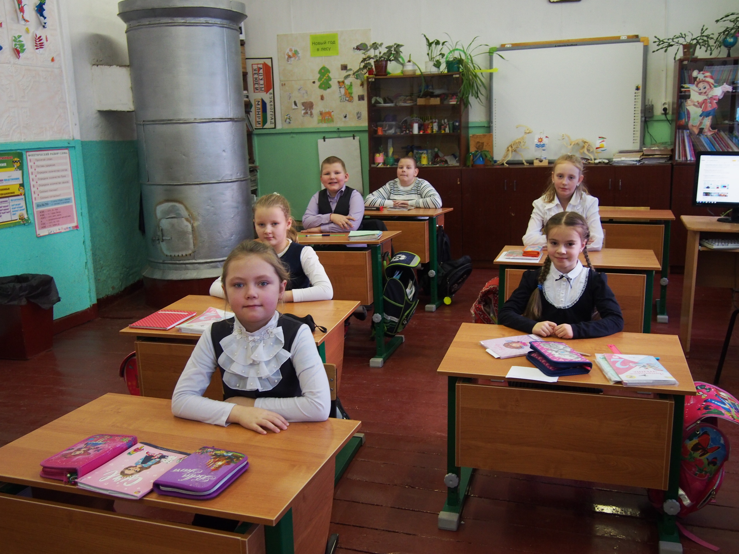 School карелия. Школа Карелии. Земский учитель Карелия. Сельские школы в Карелии. Учителей по карельской школы.