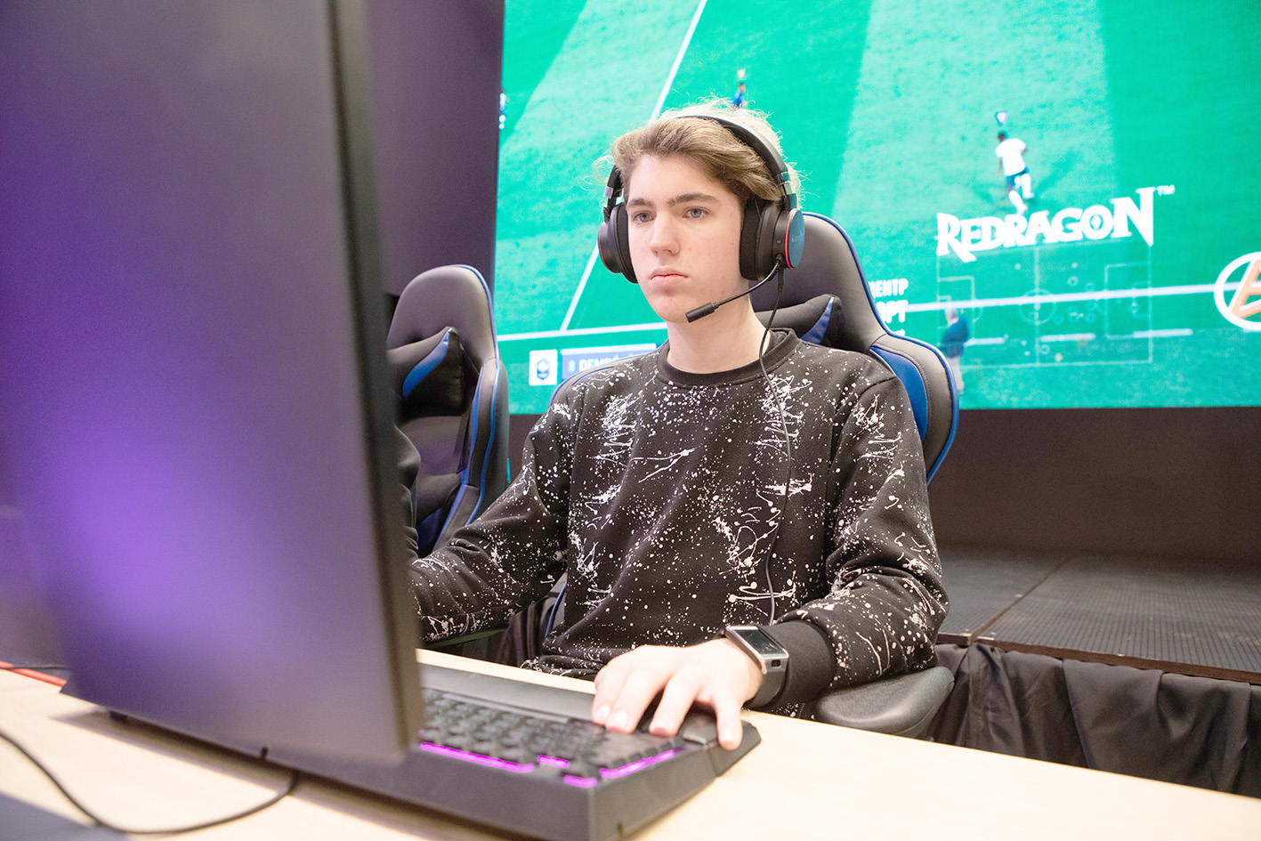 Факультет индустрии и киберспорта. Название кибертурнира. РДШ киберспорт 2022. Киберспорт на телефоне РДШ. Кибер Россия.