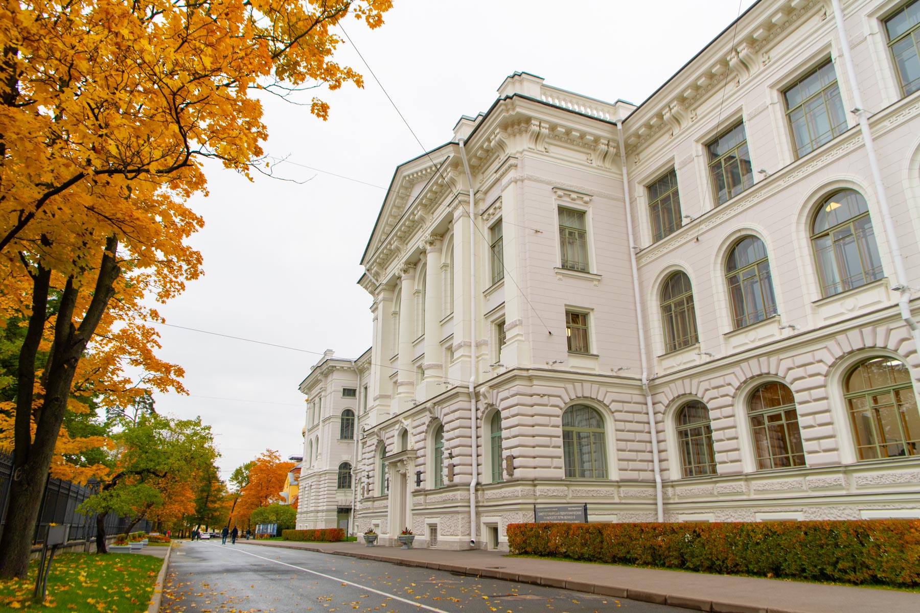 Санкт-Петербургский политехнический университет