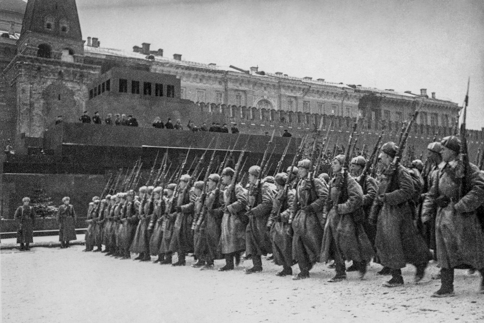 Парад в москве 7 ноября 1941 фото