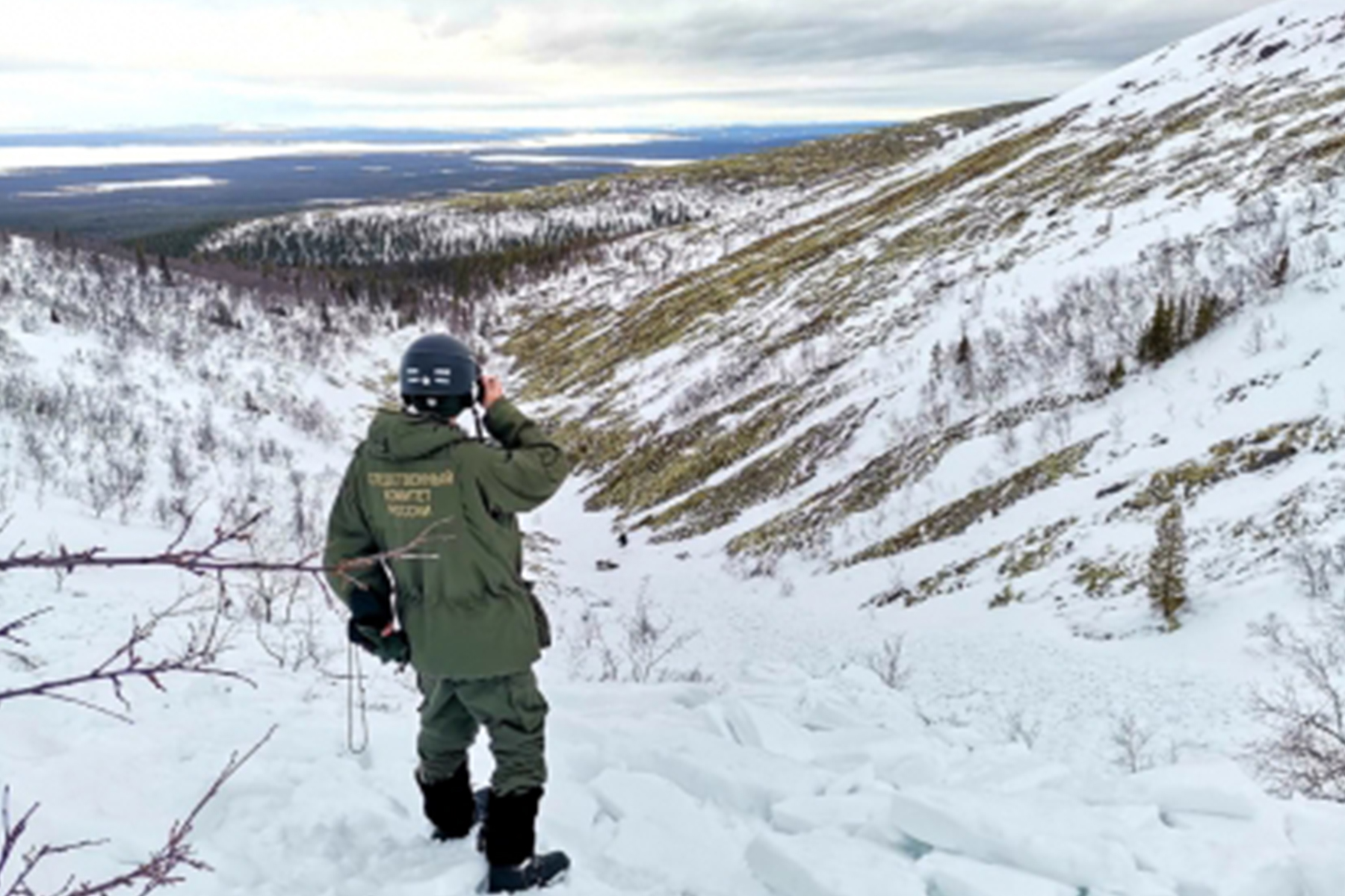 Трагедия в хибинах последние новости. Лавина в Мурманской области 2021. Лыжный поход Хибины. Трагедия в Хибинах 2021. Лавина в Хибинах 2021.