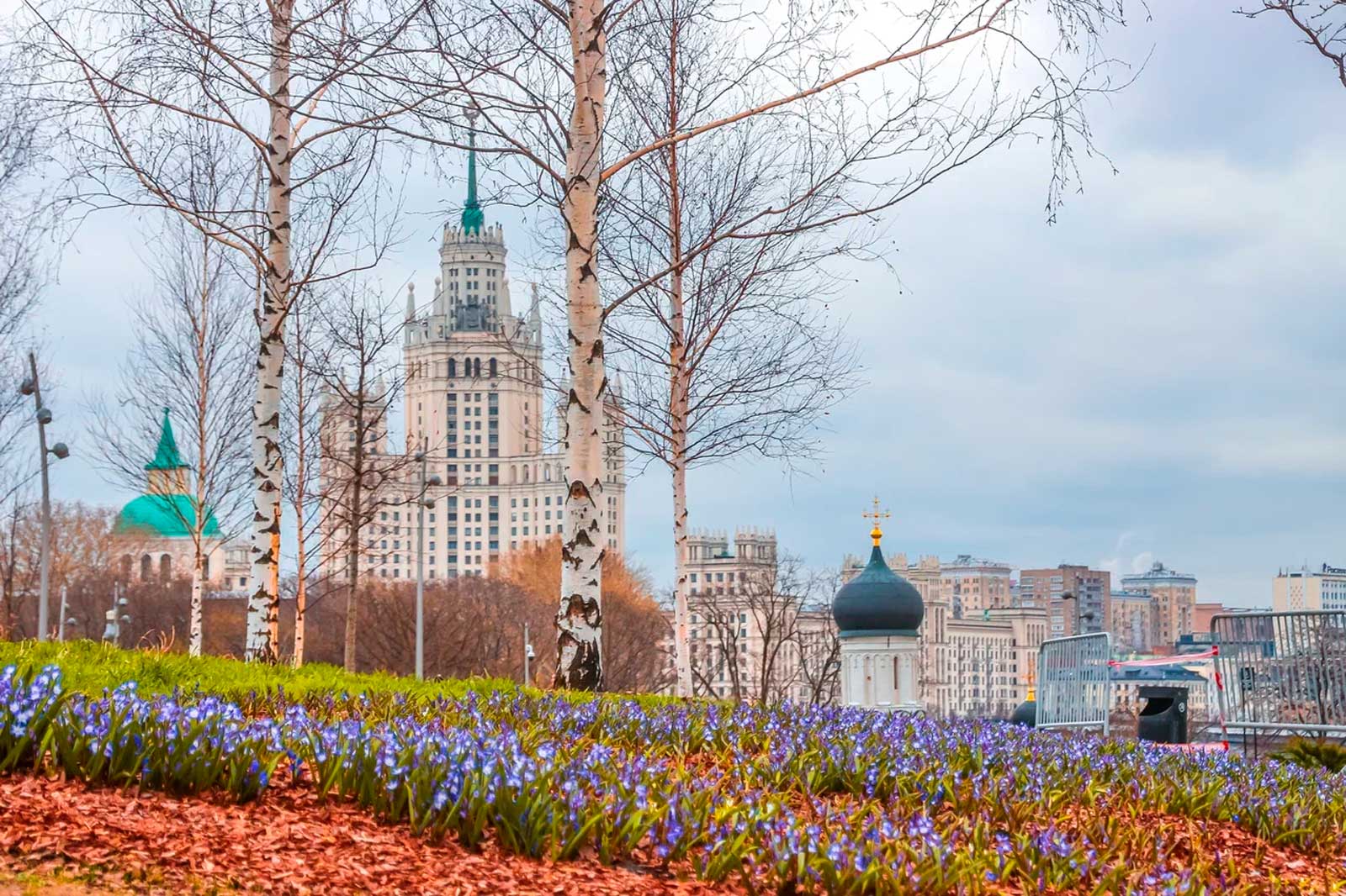 Красивые места для фото в москве весной