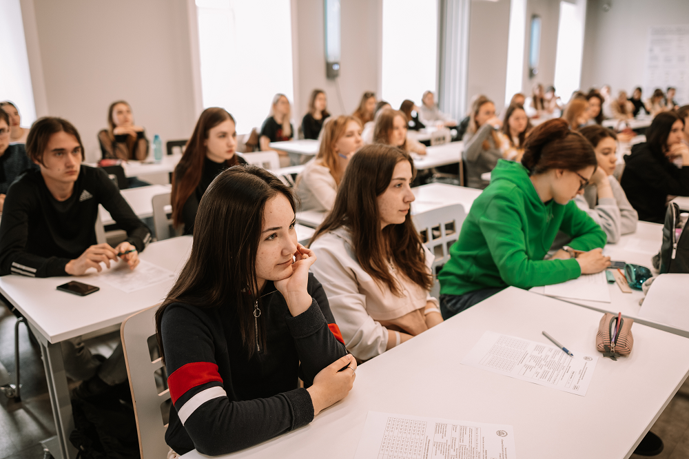 Мероприятия институтов. Мероприятия в университете. Мероприятие в университете фото. Университет фото. Экономический университет в Волжском.